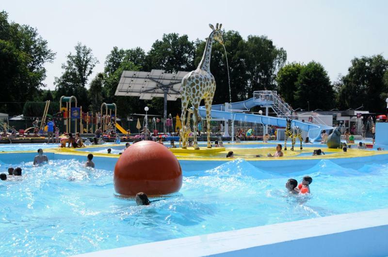 Vakantiepark Wilhelm Tell Vakantieappartement Opglabbeek Zewnętrze zdjęcie